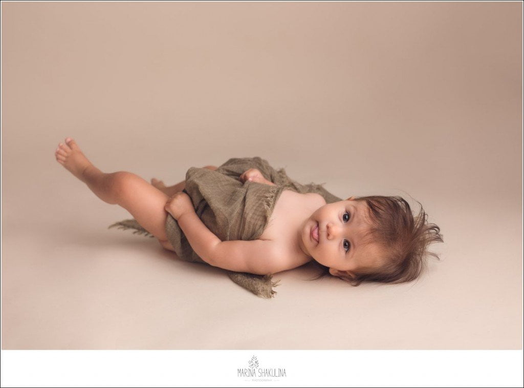 Servizio fotografico bambini a Verona - sdraiata