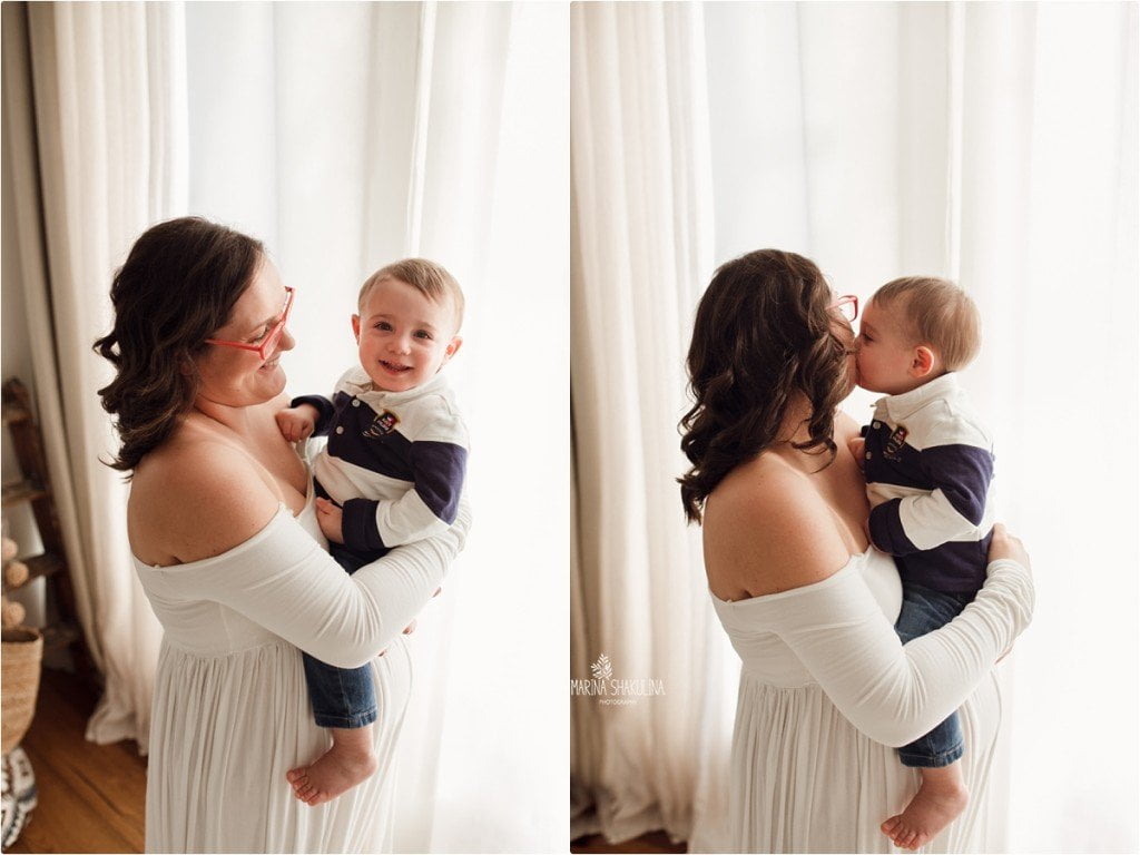 book fotografico gravidanza - Ilaria in bianco con fratellino