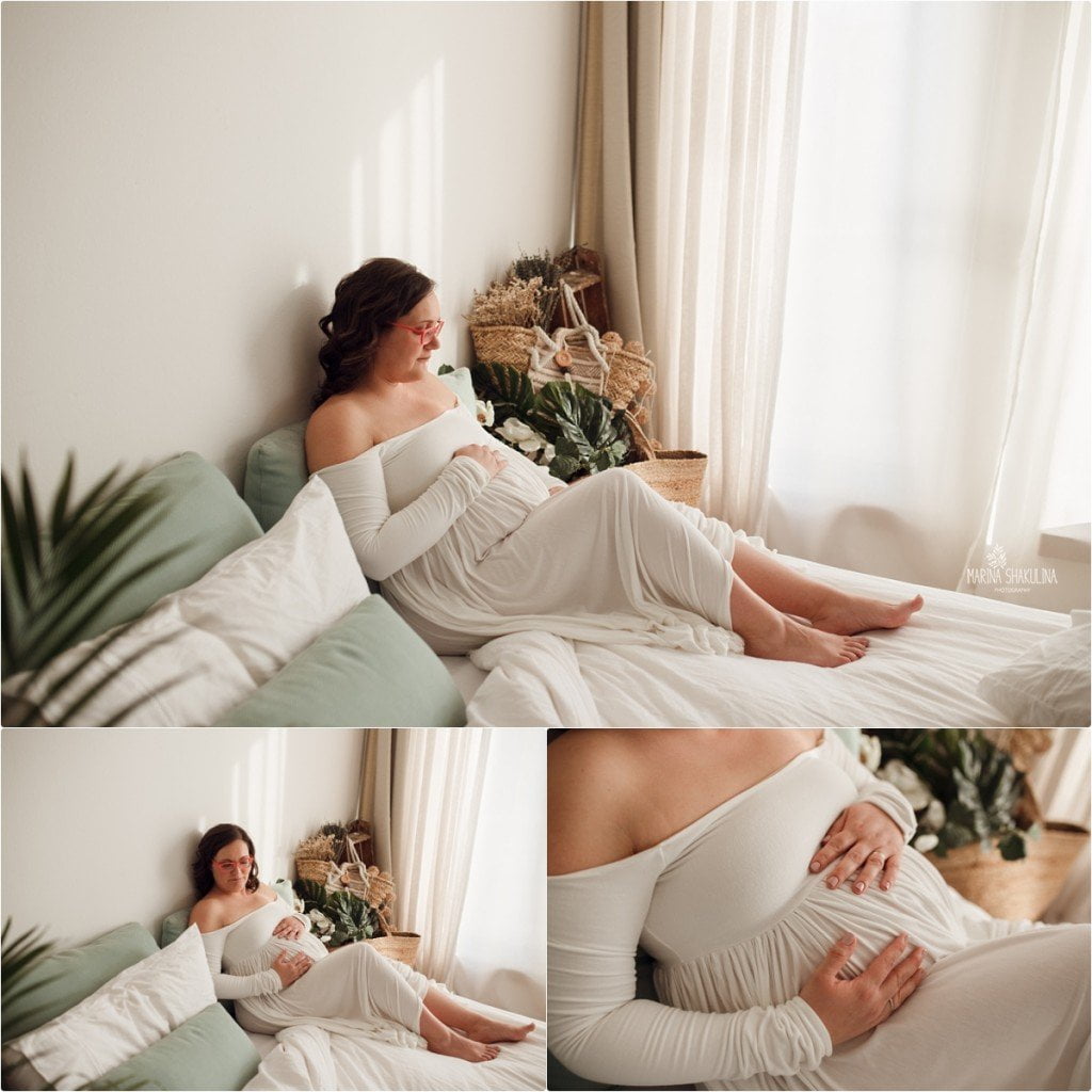 book fotografico gravidanza - Ilaria in bianco sul letto
